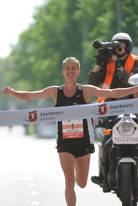 Michel Butter Winnaar jaarbeurs Utrecht Marathon 2011